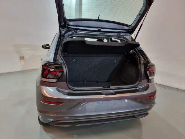Volkswagen Polo Comfortline - Image 10