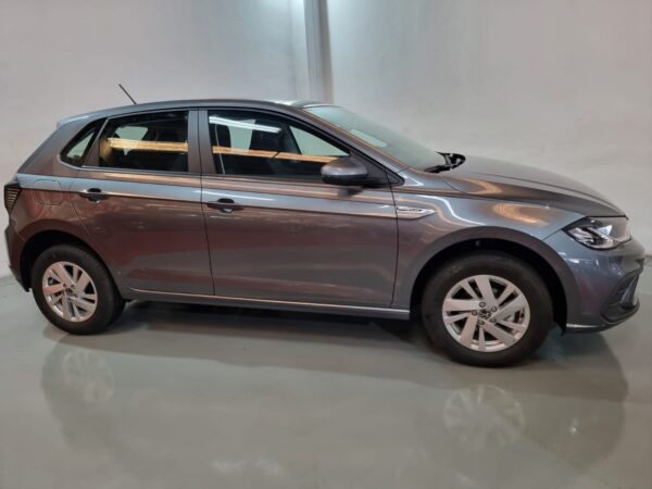 Volkswagen Polo Comfortline - Image 17