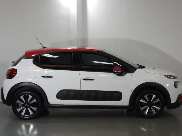 Citroën C3 1.2 Shine Europa - Image 14
