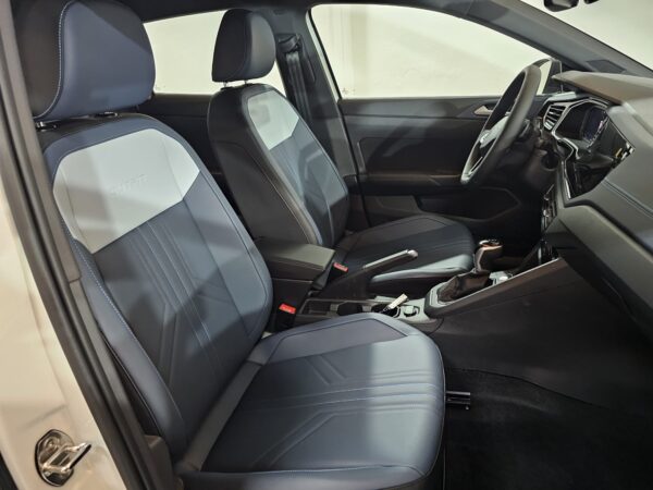 Volkswagen Nivus  Outfit - Image 7