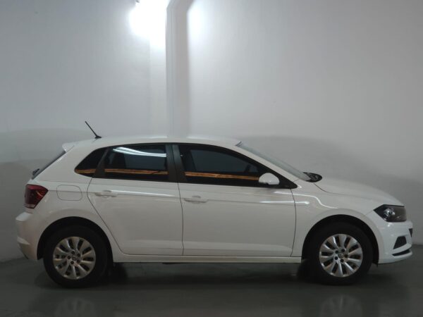 Volkswagen Polo Trendline - Image 21