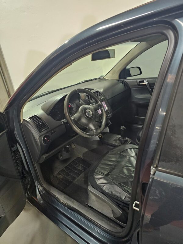 Volkswagen Polo 1.6 - Image 32
