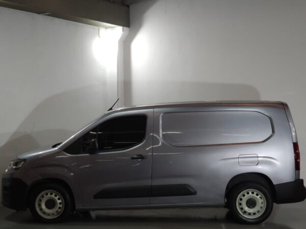 Citroën Berlingo K9 Van - Image 13