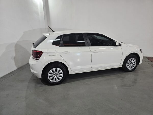 Volkswagen Polo Trendline - Image 3