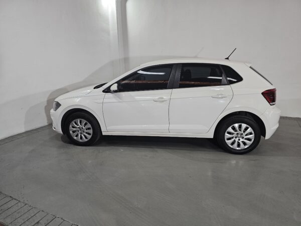 Volkswagen Polo Trendline - Image 12