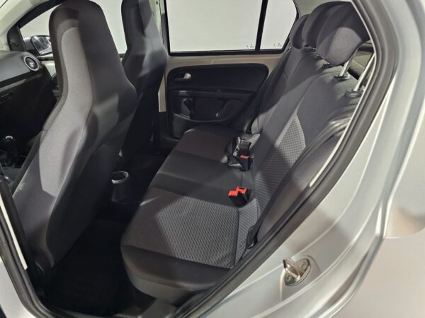 Volkswagen Up! Move - Image 28