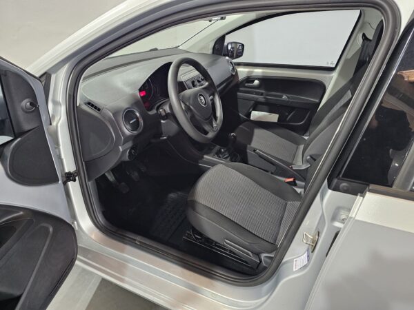 Volkswagen Up! Move - Image 29