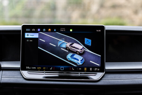 Volkswagen Tiguan - Image 5