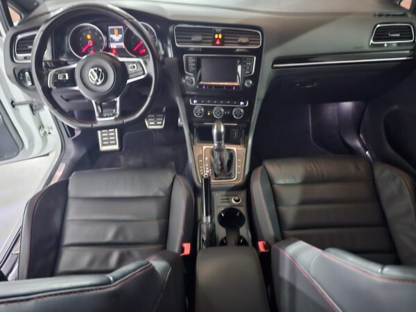 Volkswagen Golf Gti Dsg - Image 3