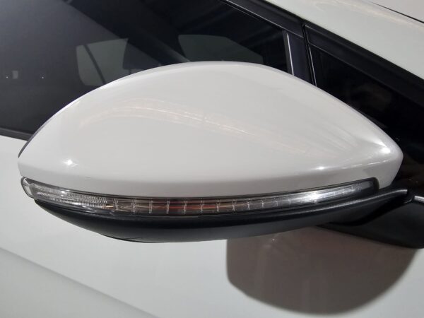 Volkswagen Golf Gti Dsg - Image 10