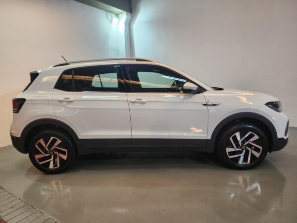 Volkswagen T-Cross - Image 3