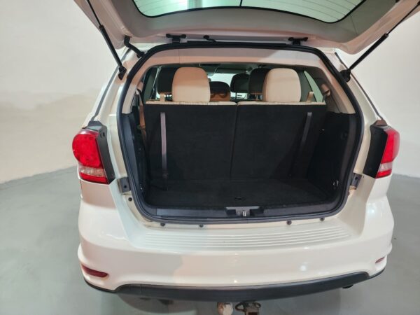 Dodge Journey - Image 2