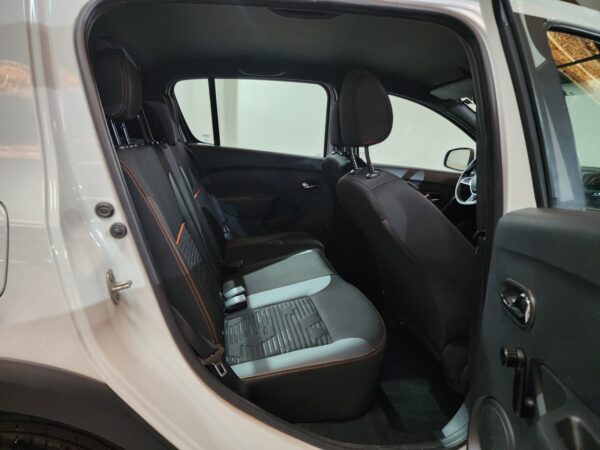 Renault - Image 2