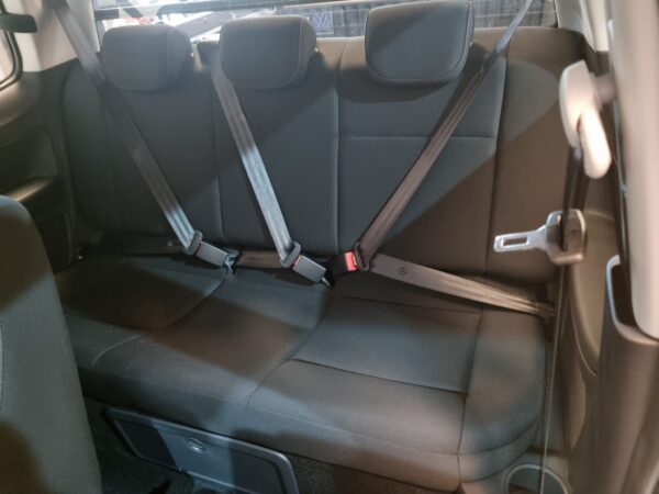 Volkswagen Saveiro - Image 8