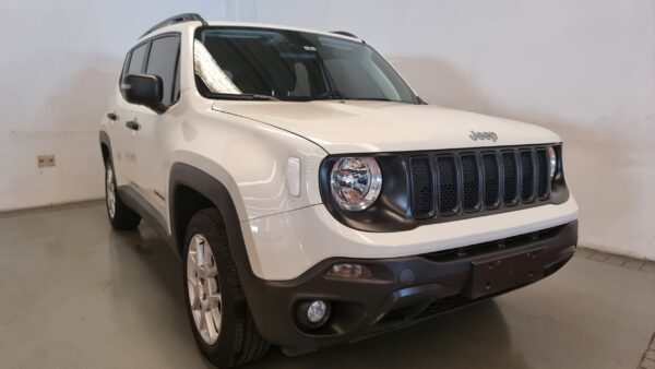 Jeep Renegade - Image 9