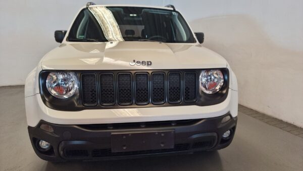 Jeep Renegade - Image 13