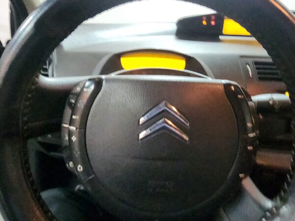 Citroen C4 - Image 12