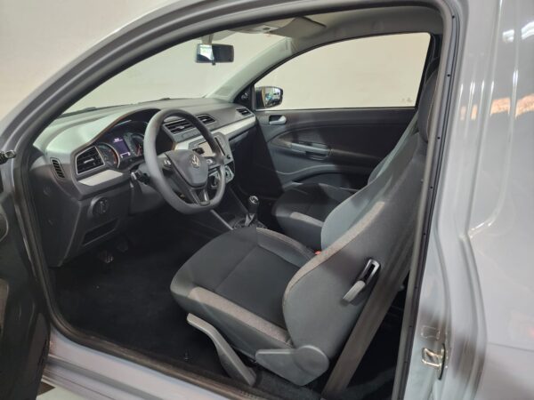 Volkswagen Saveiro - Image 6