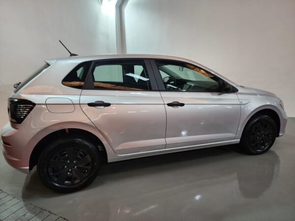 Volkswagen Polo - Image 4