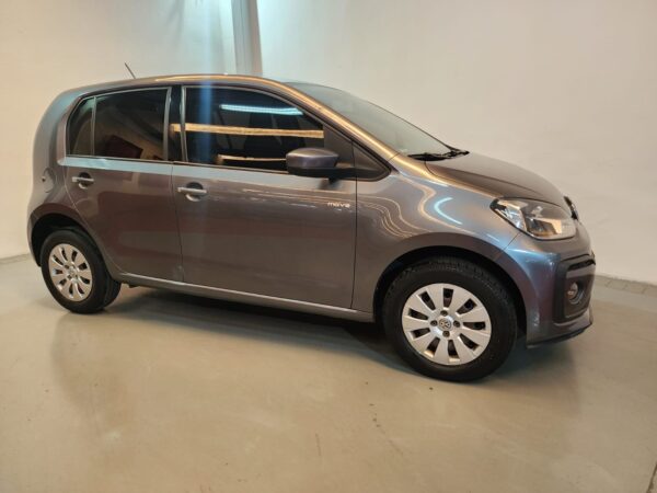Volkswagen Up - Image 9