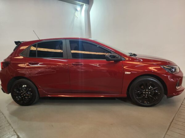 Chevrolet Onix - Image 13