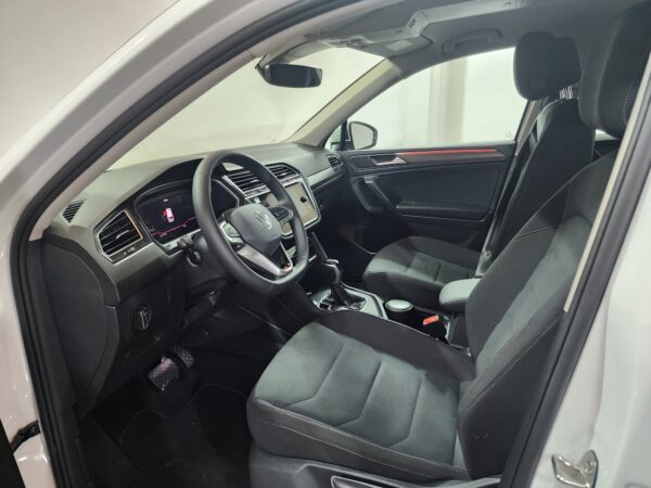 Volkswagen Tiguan - Image 7