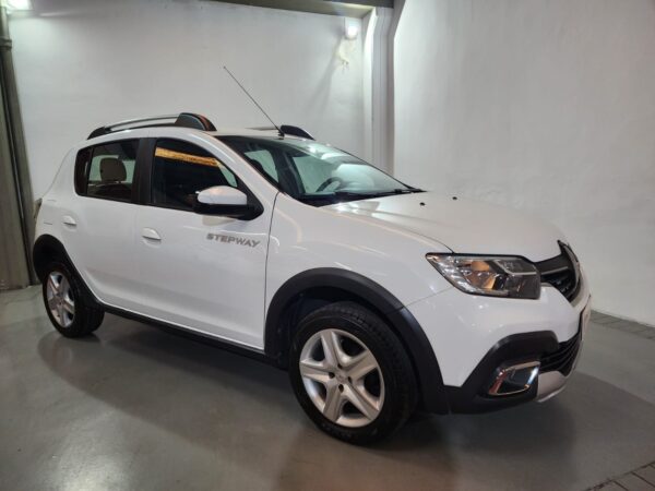 Renault - Image 7