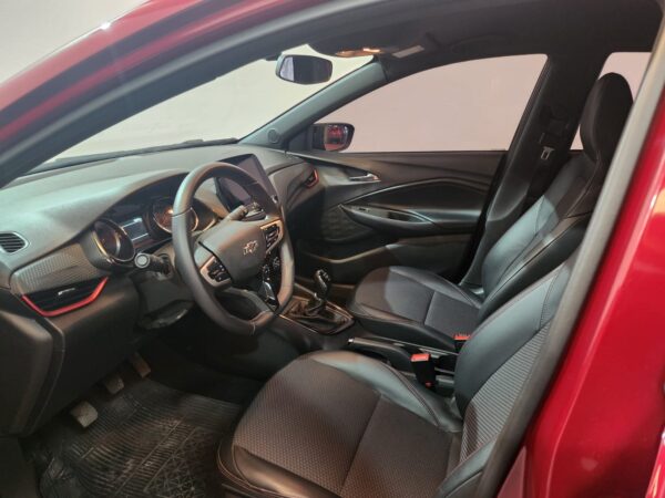 Chevrolet Onix - Image 8