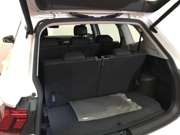 Volkswagen Tiguan - Image 6