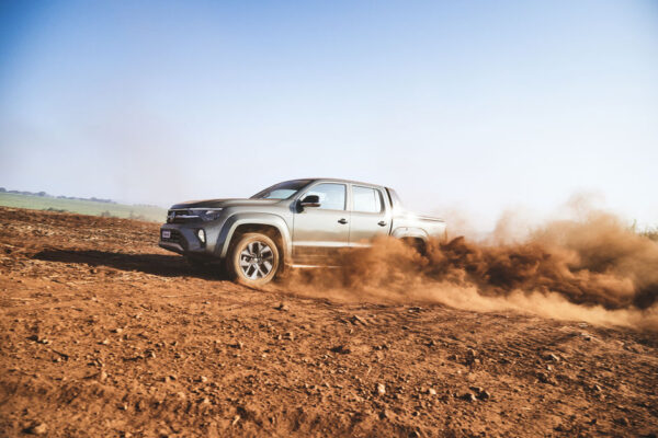 Volkswagen Amarok - Image 8