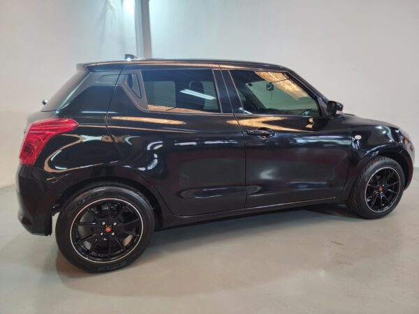 Suzuki Swift - Image 17