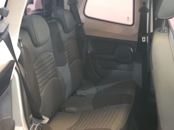 Fiat Strada - Image 18