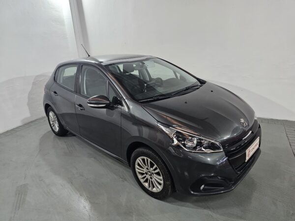 Peugeot 208 Allure - Image 13