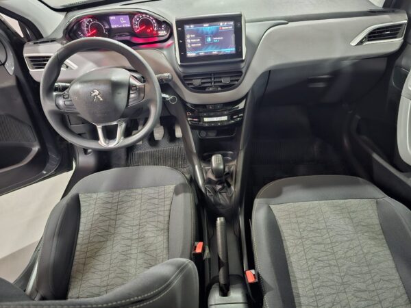 Peugeot 208 Allure - Image 16