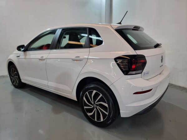 Volkswagen Polo - Image 4