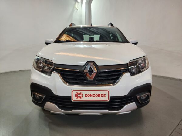 Renault - Image 19