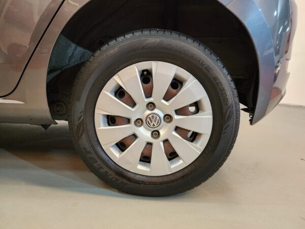 Volkswagen Up - Image 20