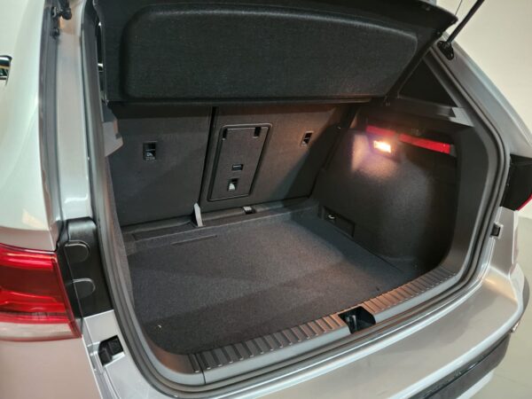 Volkswagen Taos - Image 5