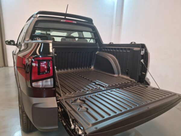 Volkswagen Saveiro - Image 6