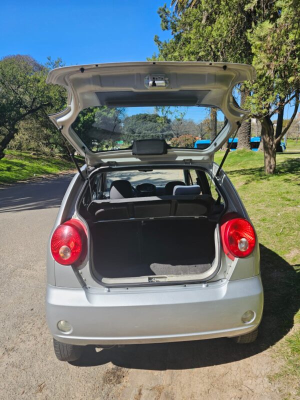 Chevrolet Spark LT - Image 3