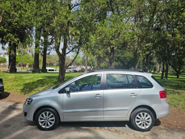 Volkswagen Suran - Image 10