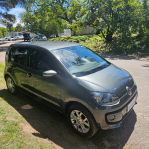 Volkswagen Up! 1.0 High Up!